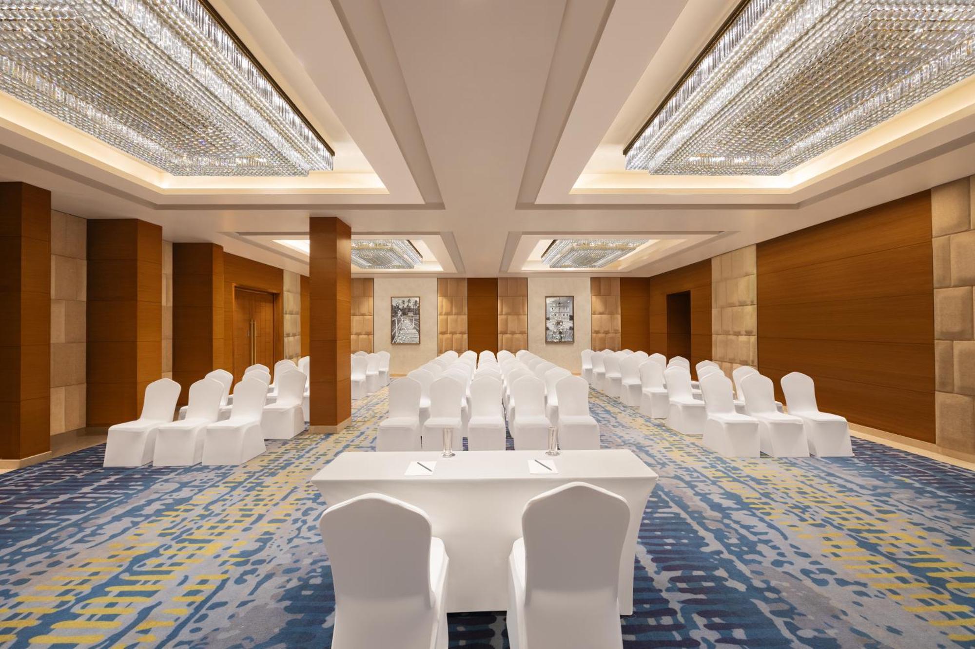 Fairfield By Marriott Goa Calangute Hotel Exterior photo